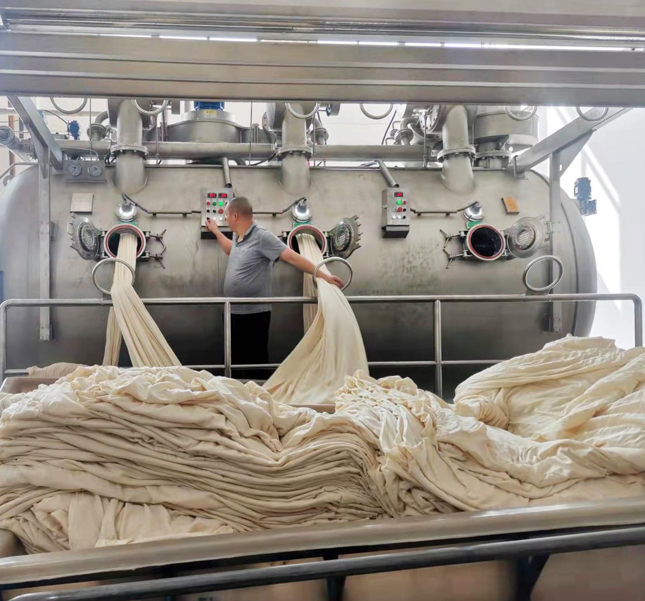 05a12e2f4f49049623a3e71d8b45bfc