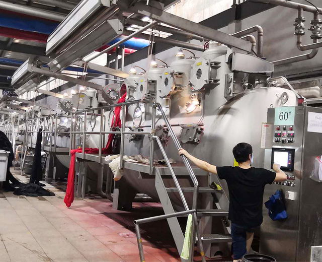 Softflow Dyeing Machine 10